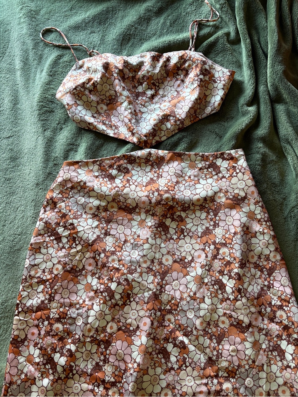 Cotton Candy Brown and Pink Floral Two-Piece Backless Set